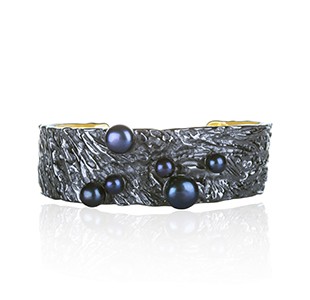 OCEAN BED cuff style bangle, black & yellow, black pearls