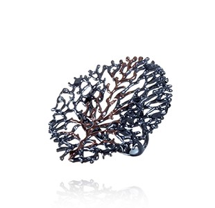 FAN OF THE SEA large statement ring, black & rose