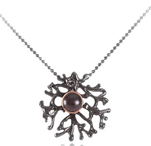 FAN OF THE SEA small pendant, chain, silver & black & rose, pearl
